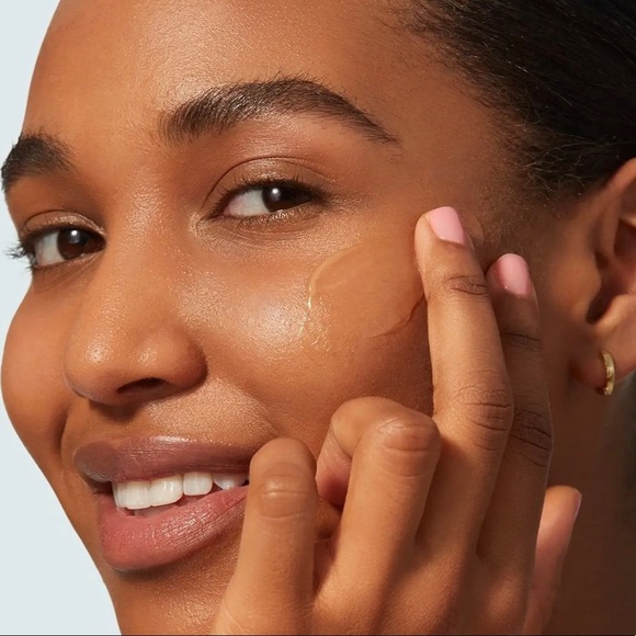 Supergoop Unseen Sunscreen 1 OZ Size - Picture 6 of 10